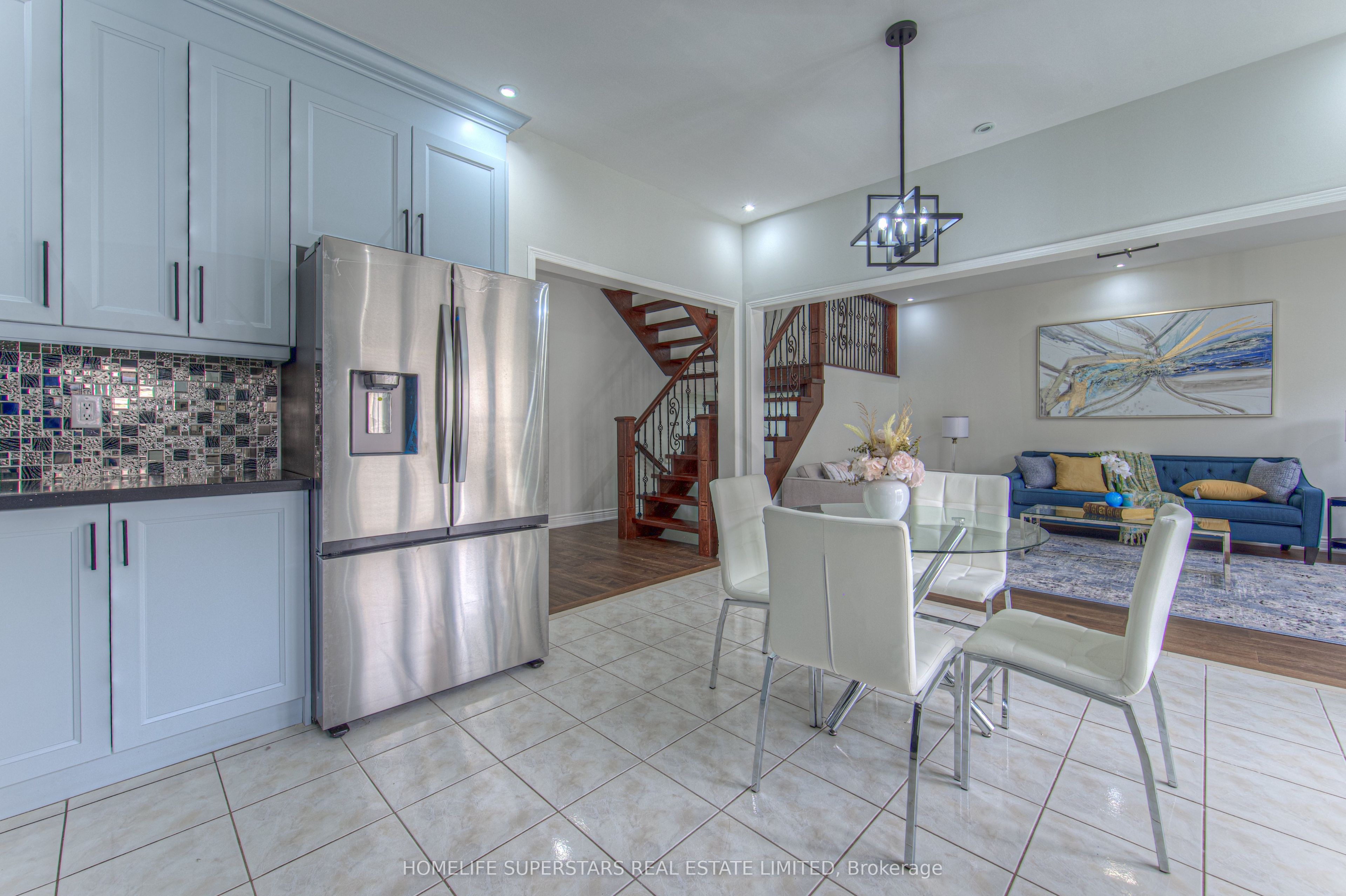 5676 Fantasia Manor