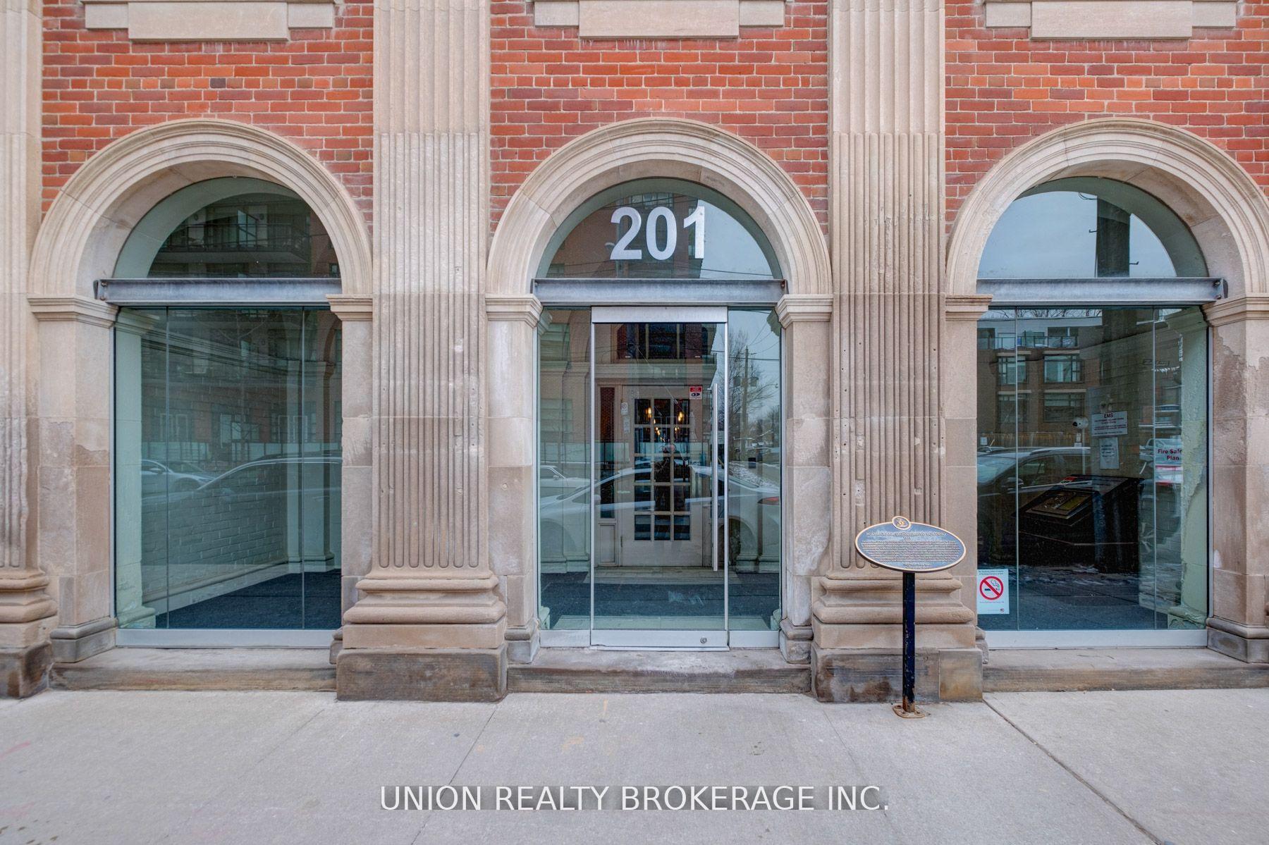 3 Bedrooms Condo at 201 Carlaw, Toronto For sale