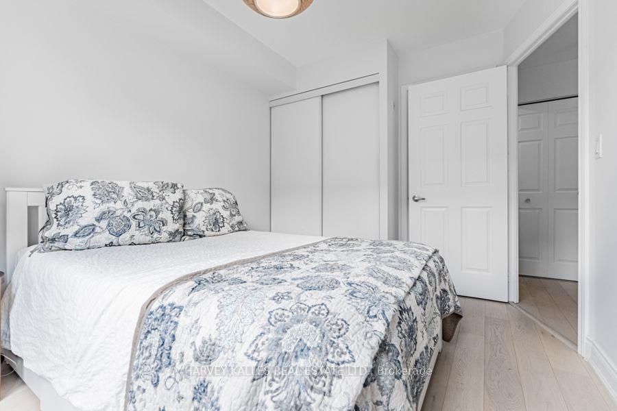 311 Richmond Street E 609