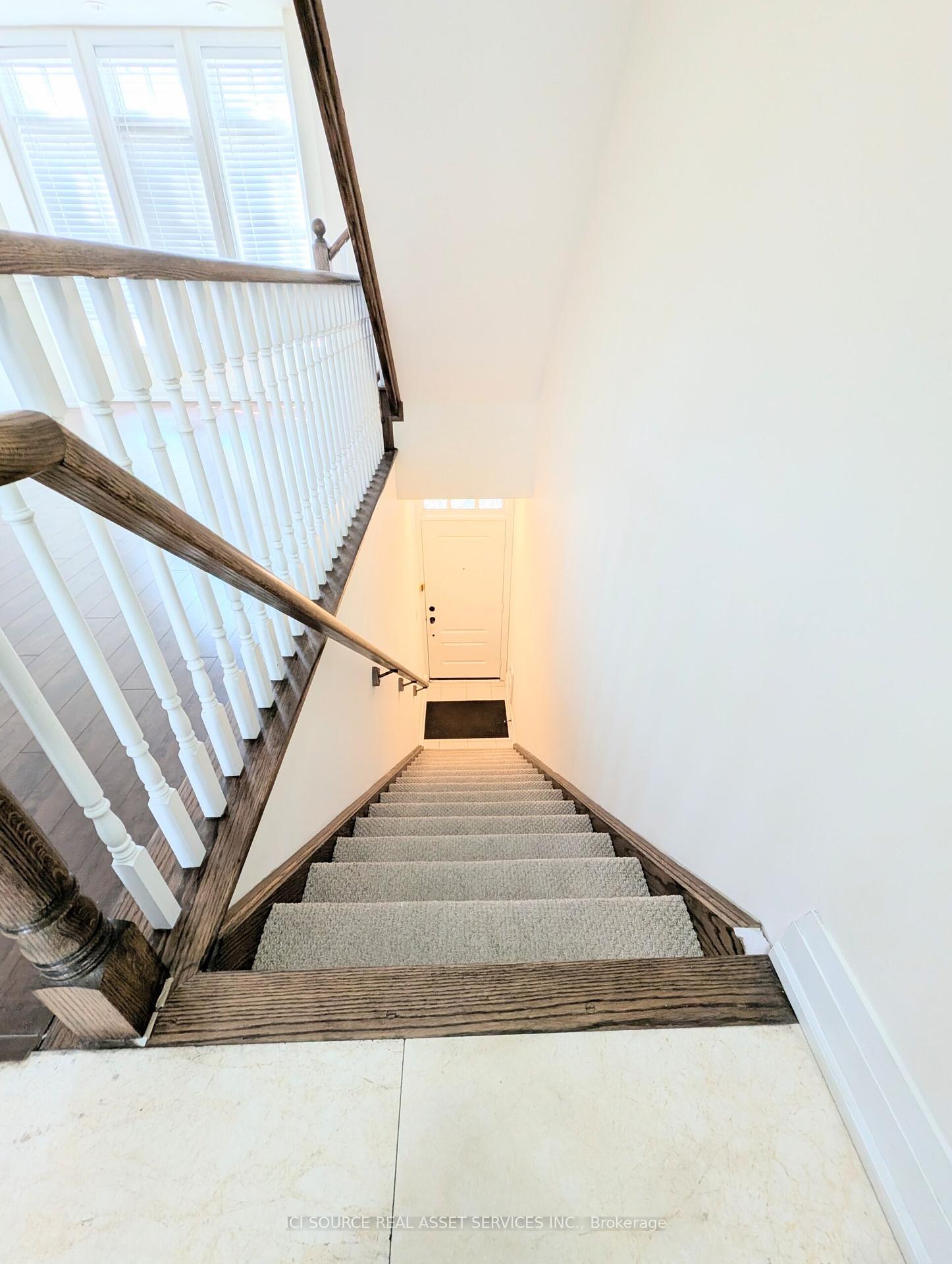 2 Bedrooms Condo at 3077 Cawthra,  Mississauga For sale
