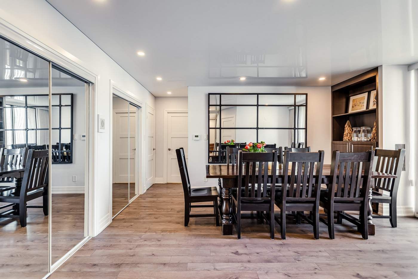 33 Harbour Square 2440