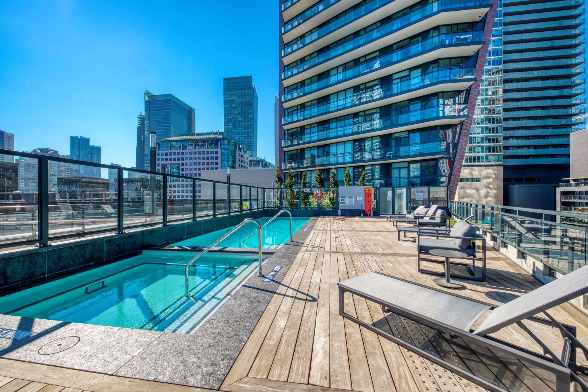 99 John Street 4504