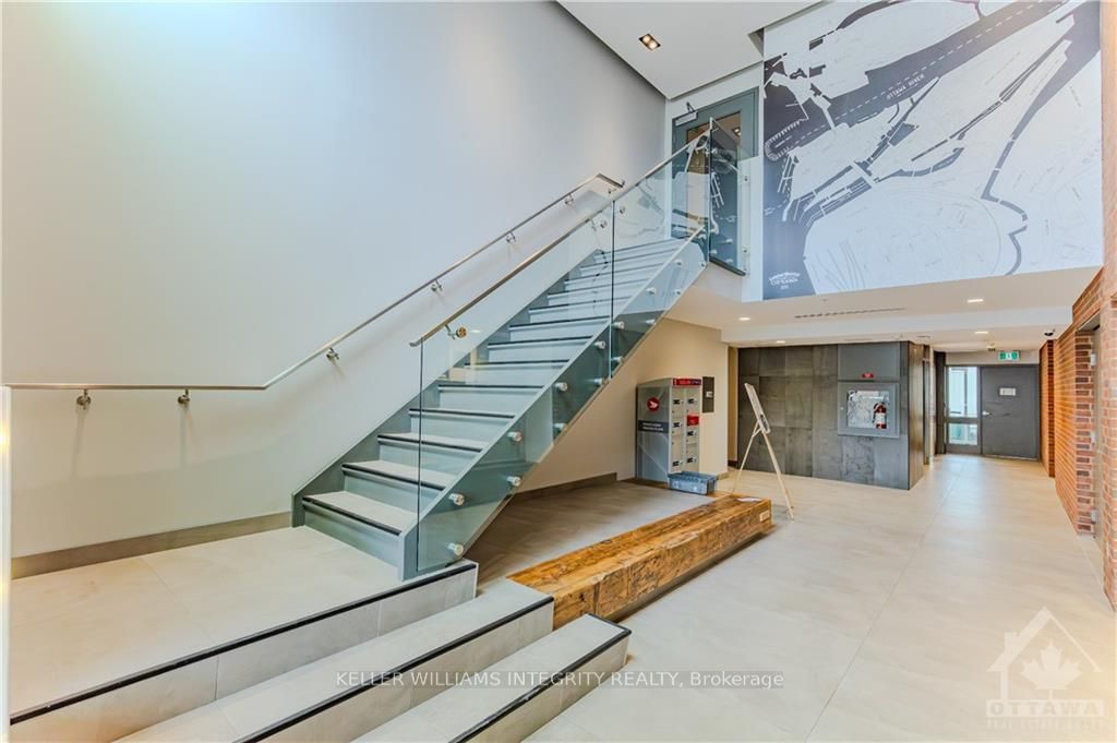 #311 - 320 Miwate Private, WestCentreTown, ON K1R 6K8