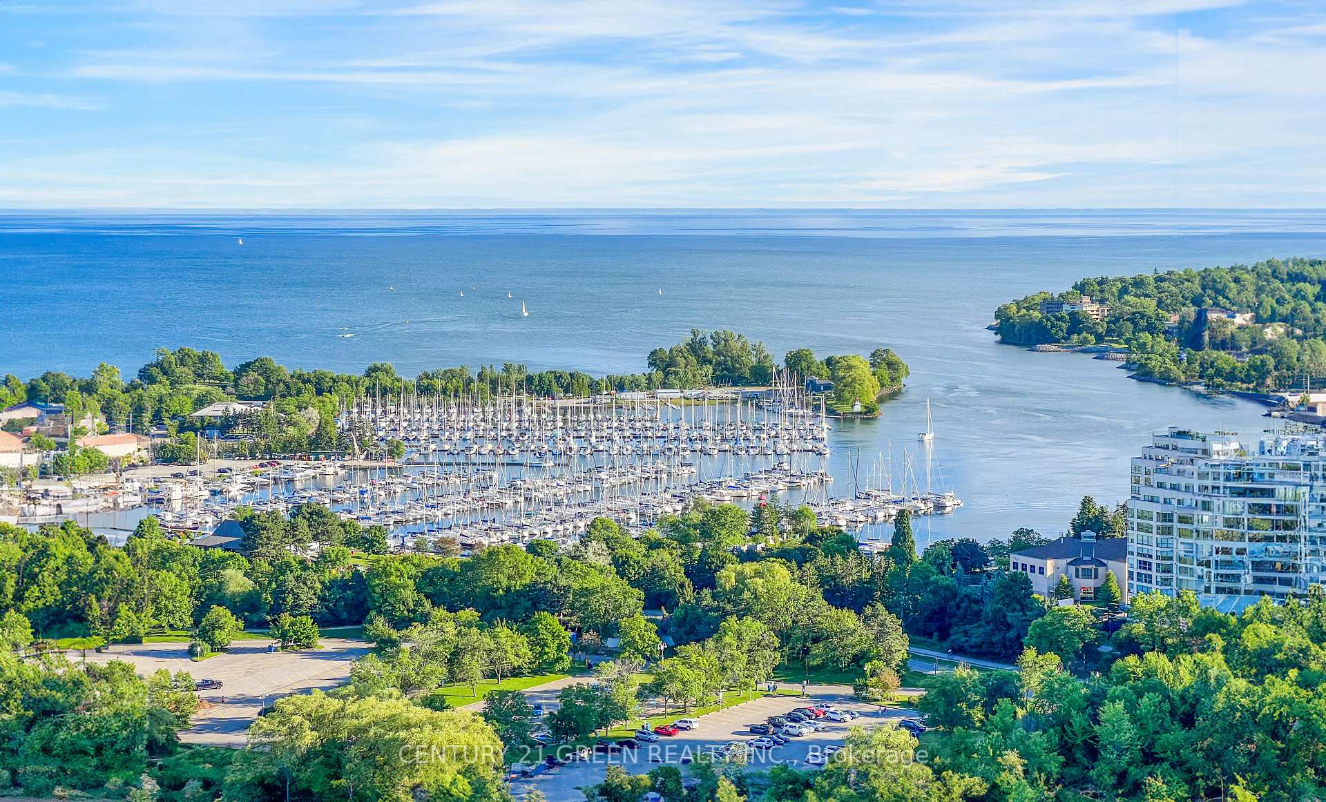2 Bedrooms Condo at 33 Shore Breeze, Toronto For sale