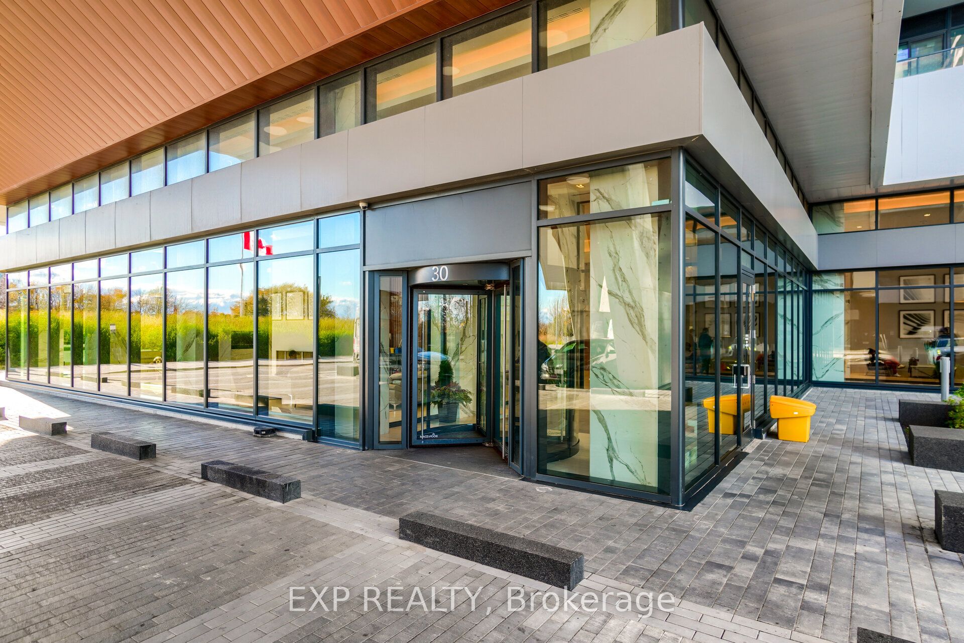 #15 - 30 Shore Breeze Drive, Toronto, ON M8V 0J1