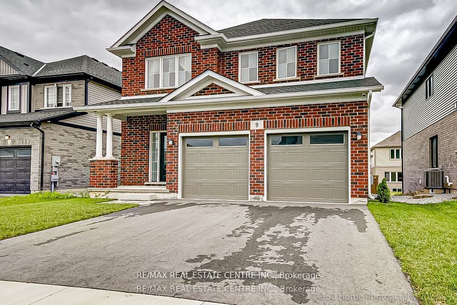 9 Overholt Drive, Thorold, ON L2V 0G4