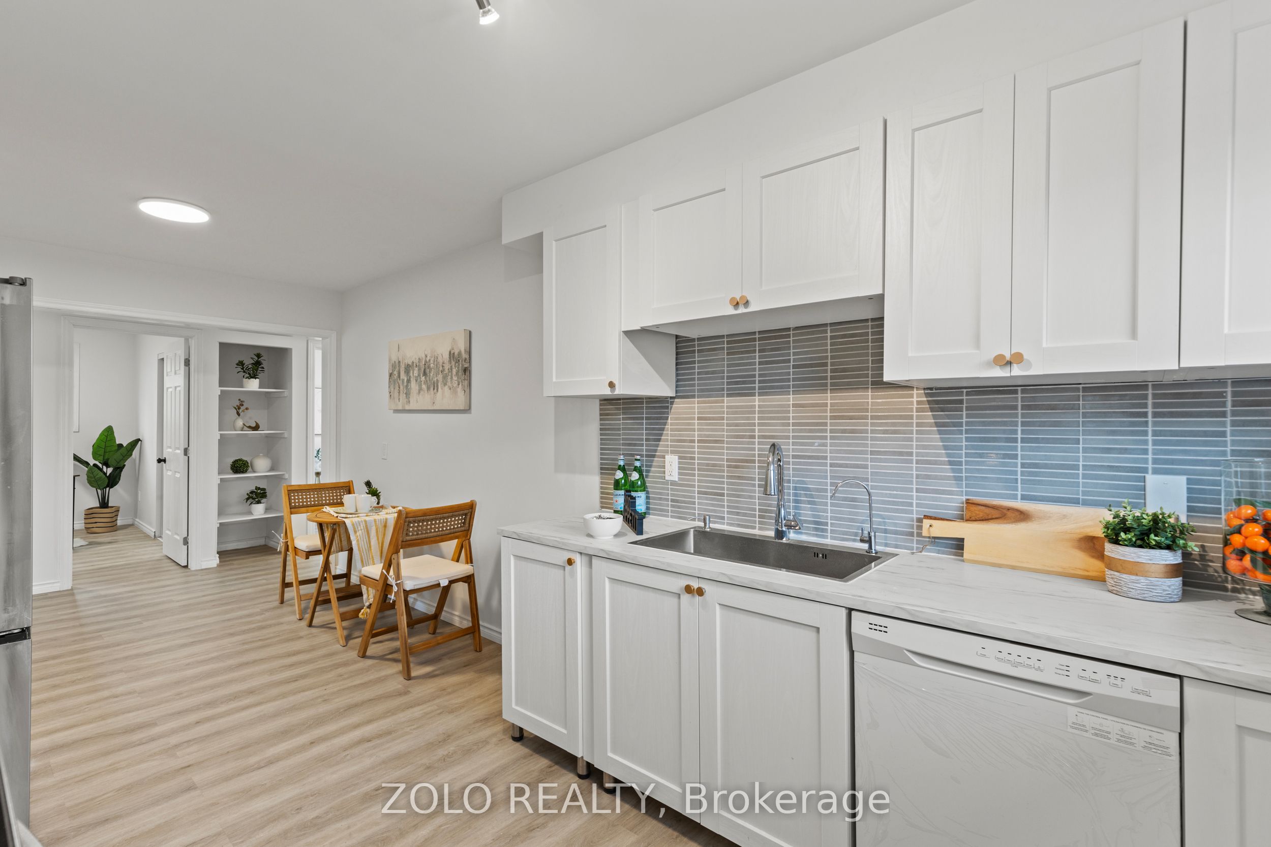 215 Mackenzie Crescent