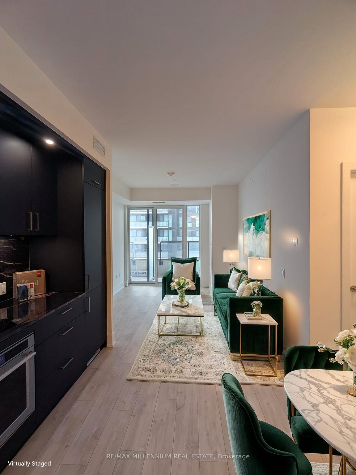 1 Bedroom Condo at 10 Inn on the park, Toronto For sale