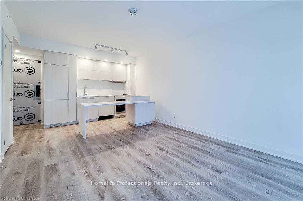 1 Bedroom Condo at 370 Martha,  Burlington For sale
