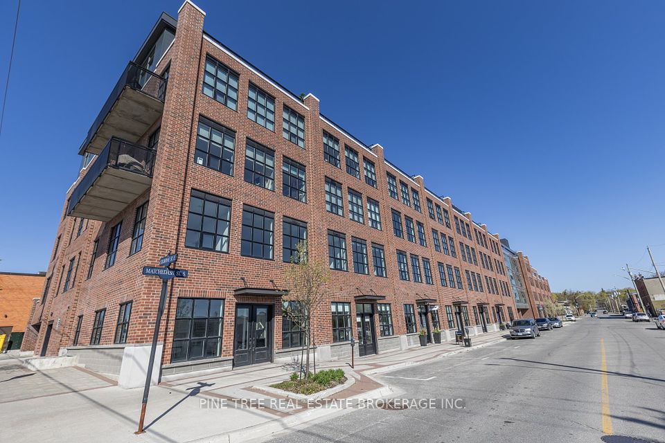 #105 - 21 Matchedash Street, Orillia, ON L3V 4W4
