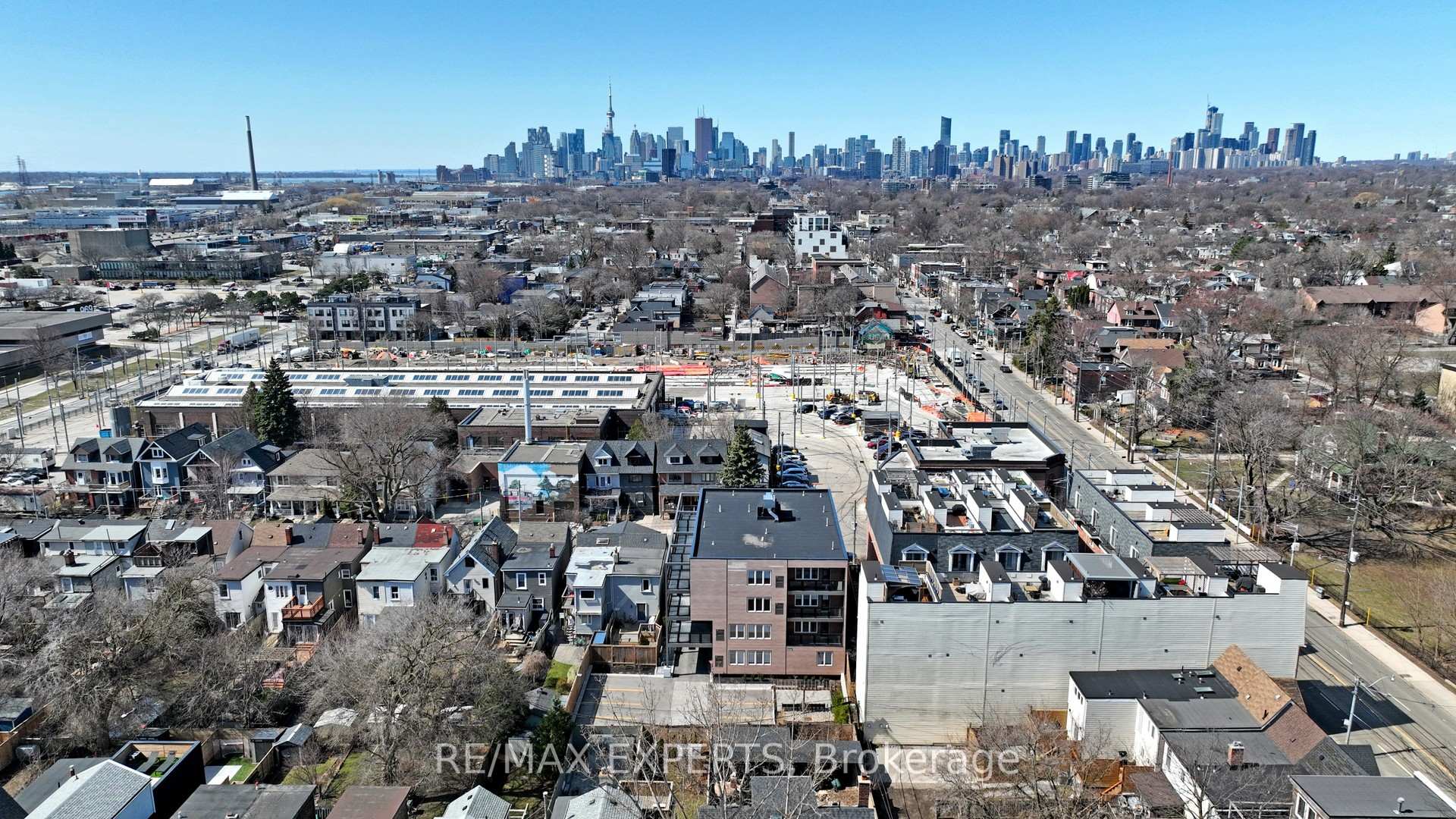 1 Bedroom Condo at 45 Connaught, Toronto For sale