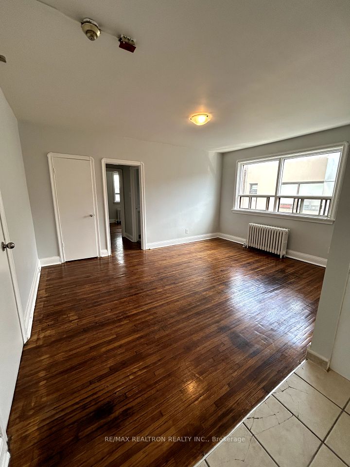 312 Douglas Avenue