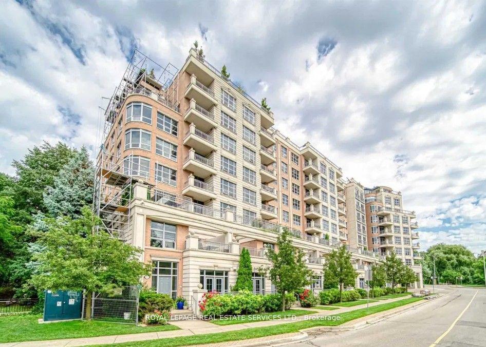 2 Bedrooms Condo at 10 Old York Mills, Toronto For sale