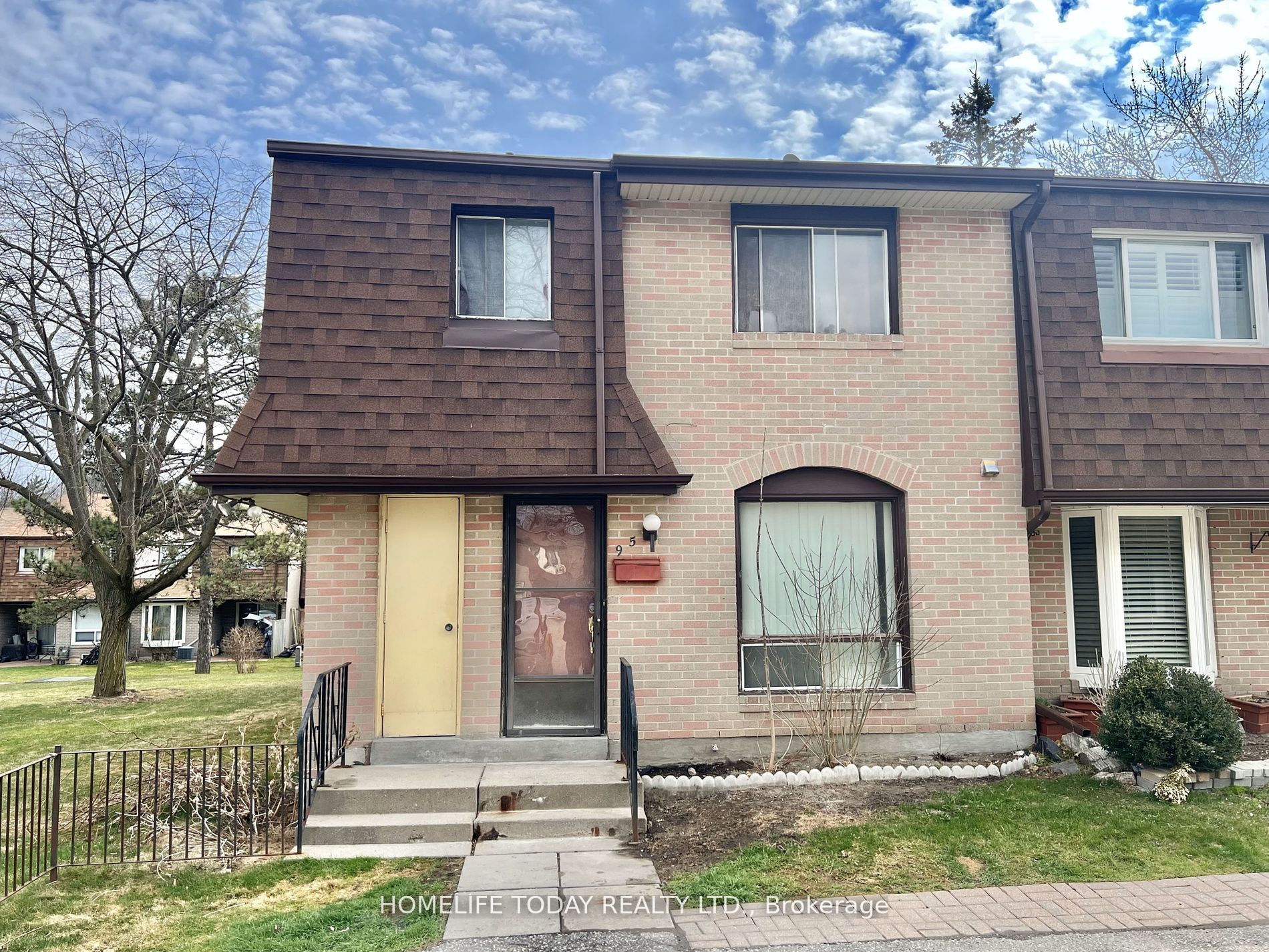 10 Livonia Place, #95