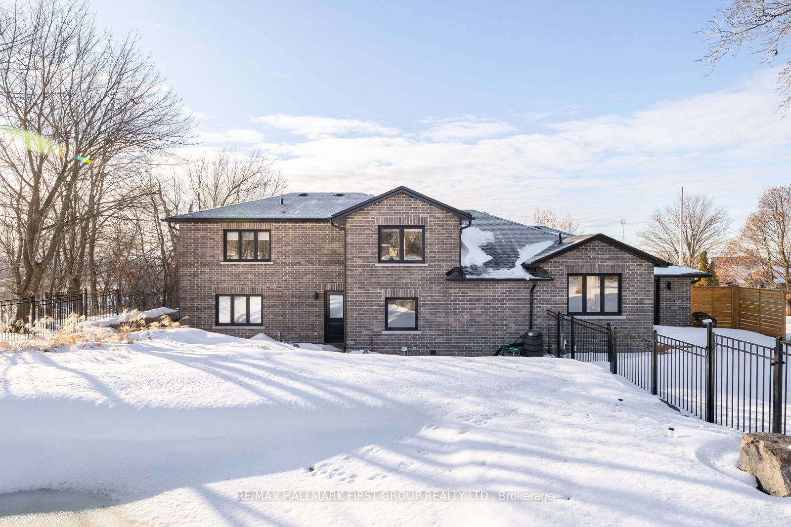 64 Bradley Boulevard