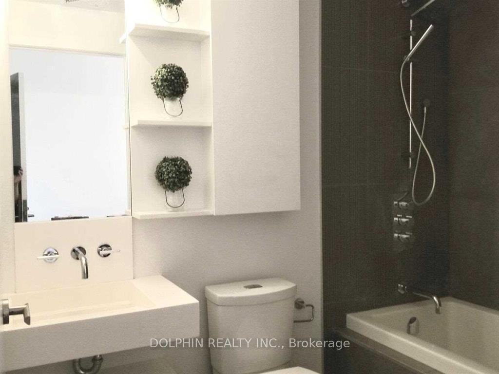 1 Bedroom Condo at 5 St Joseph, Toronto For sale