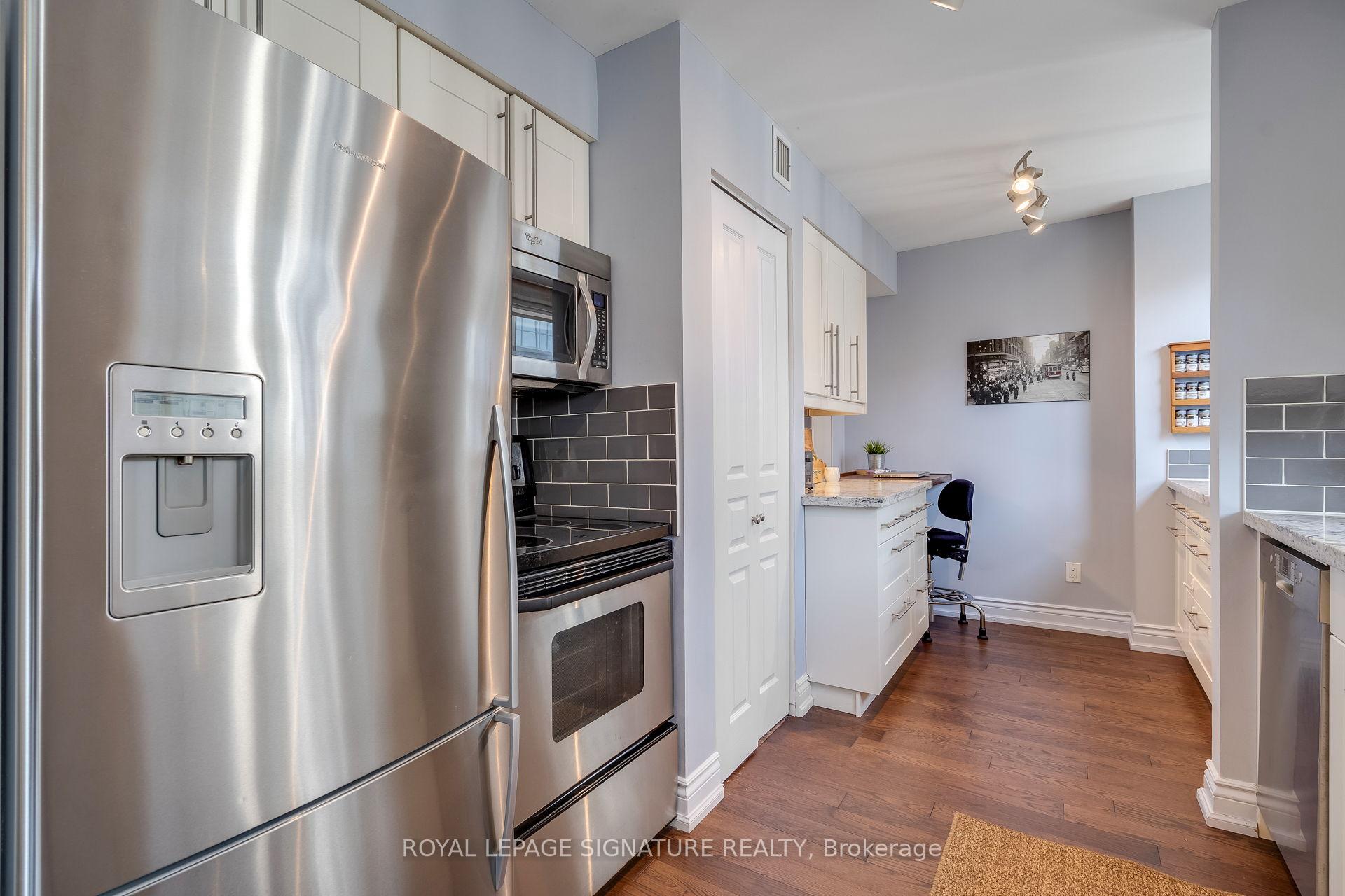 2 Bedrooms Condo at 323 Richmond, Toronto For sale