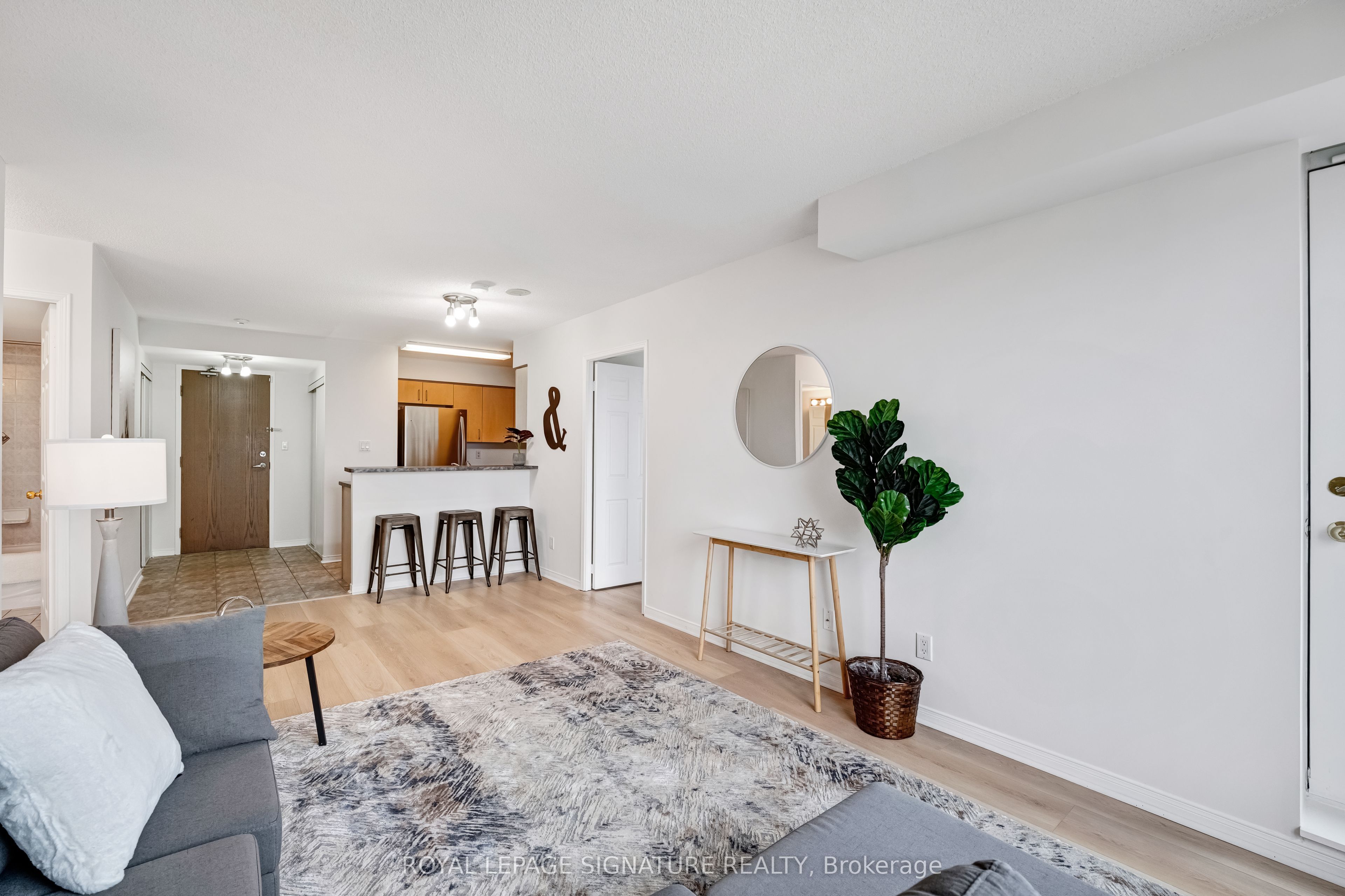 #915 - 233 Beecroft Road, Toronto, ON M2N 6Z9