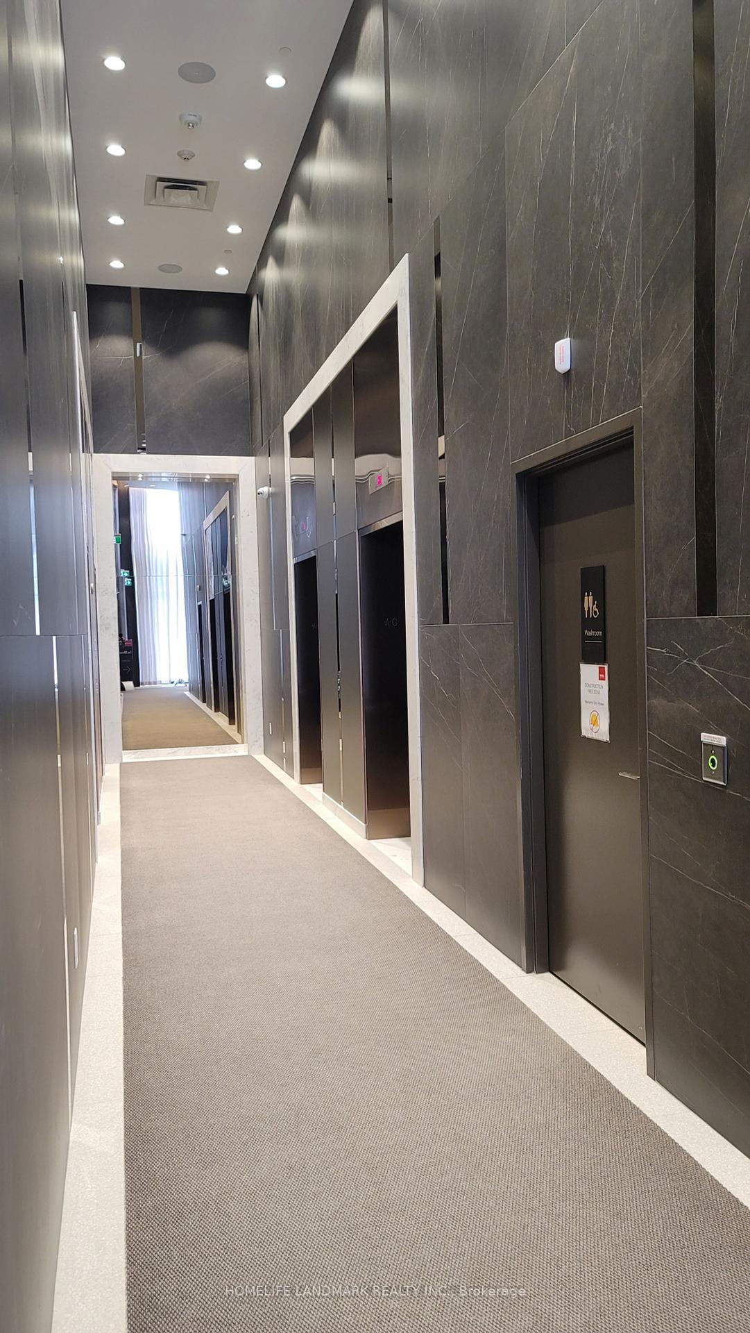 2 Bedrooms Condo at 575 Bloor,  Toronto For sale