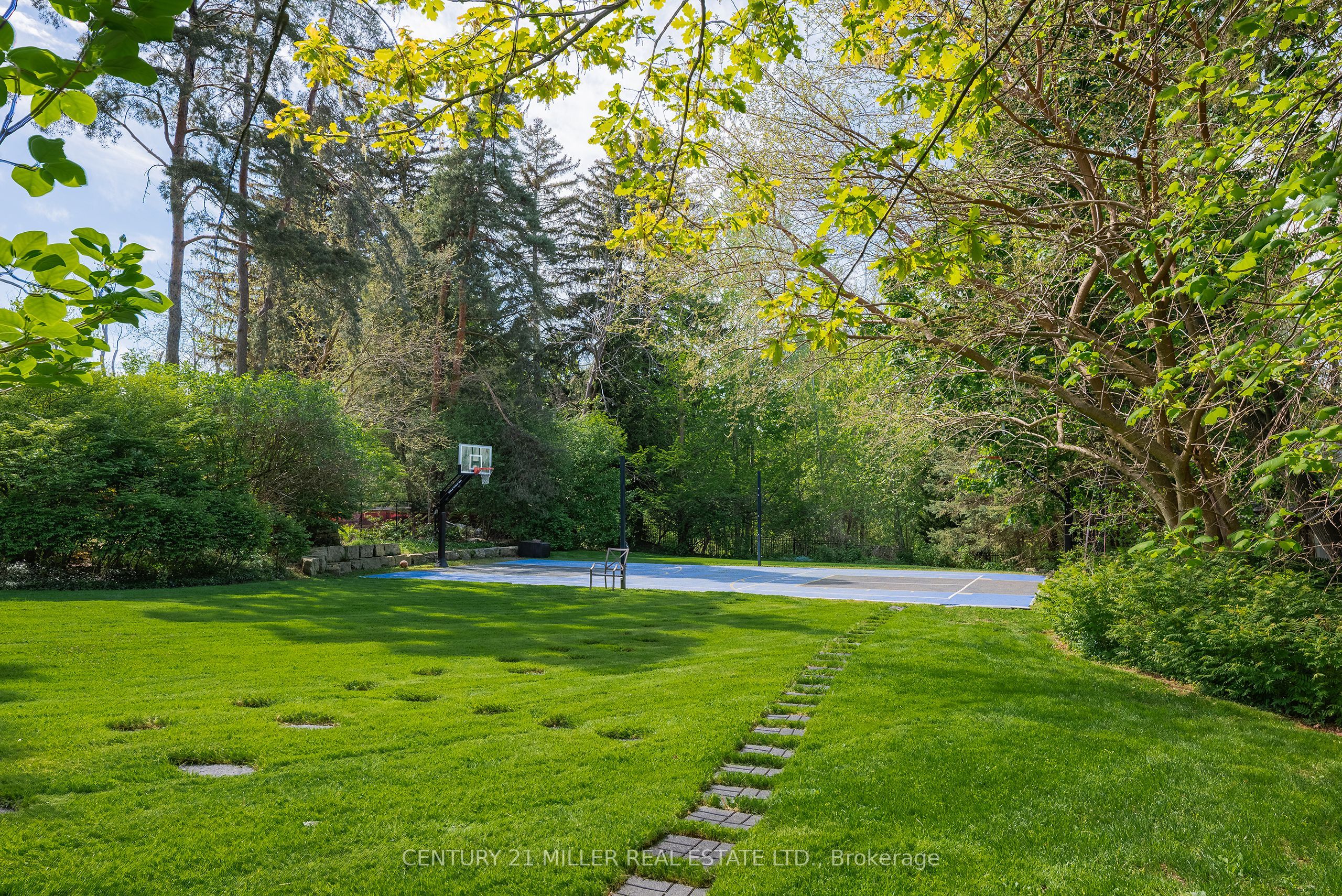 370 Poplar Drive