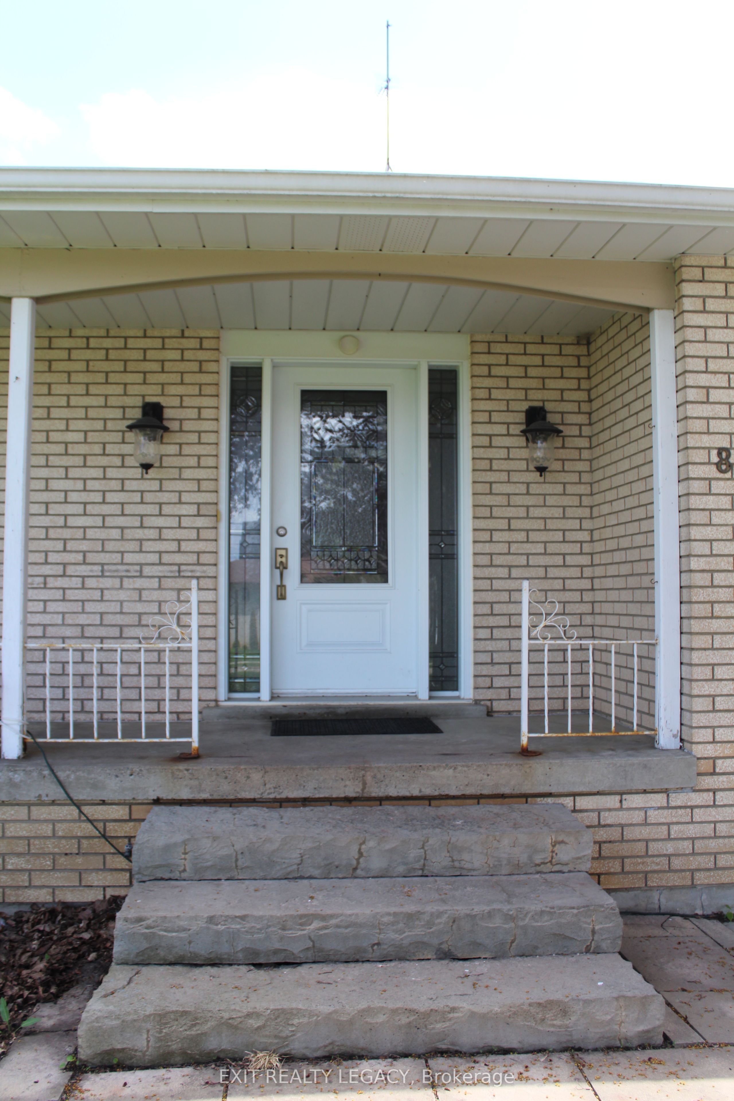 89 Bond Crescent