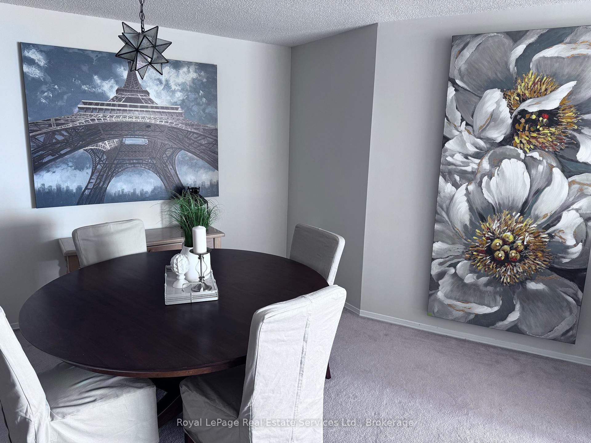 2 Bedrooms Condo at 260 Queens, Toronto For sale