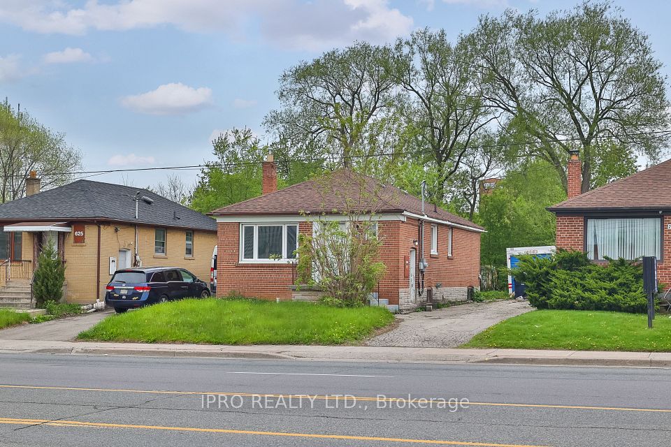 627 Sheppard Avenue
