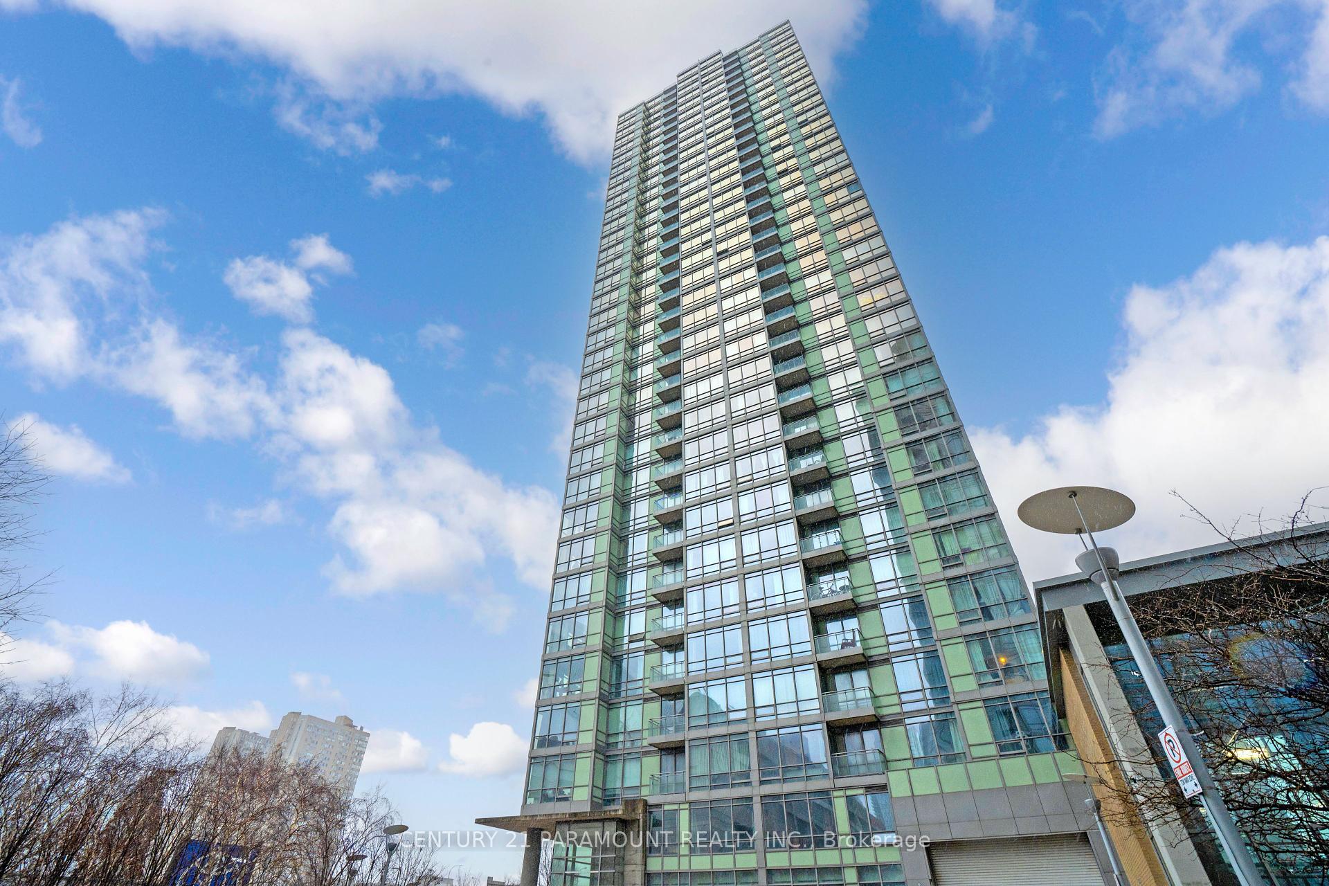 1 Bedroom Condo at 5 Mariner,  Toronto For sale