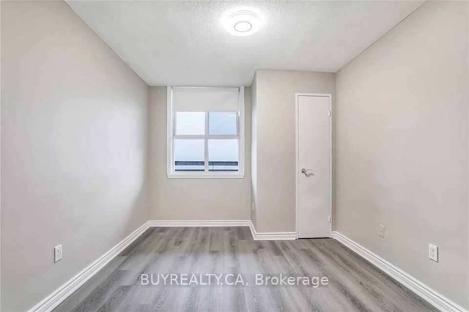 1st bedroom