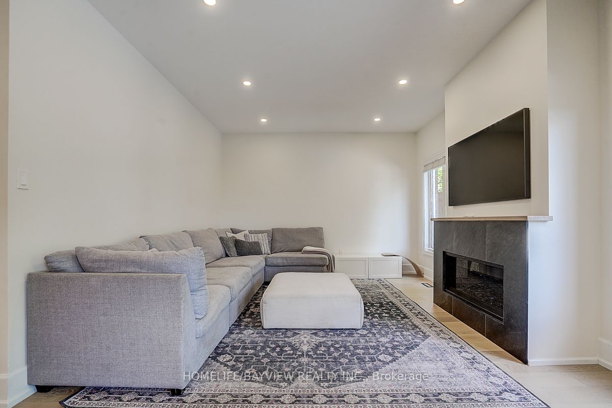 46 Canyon Hill Avenue