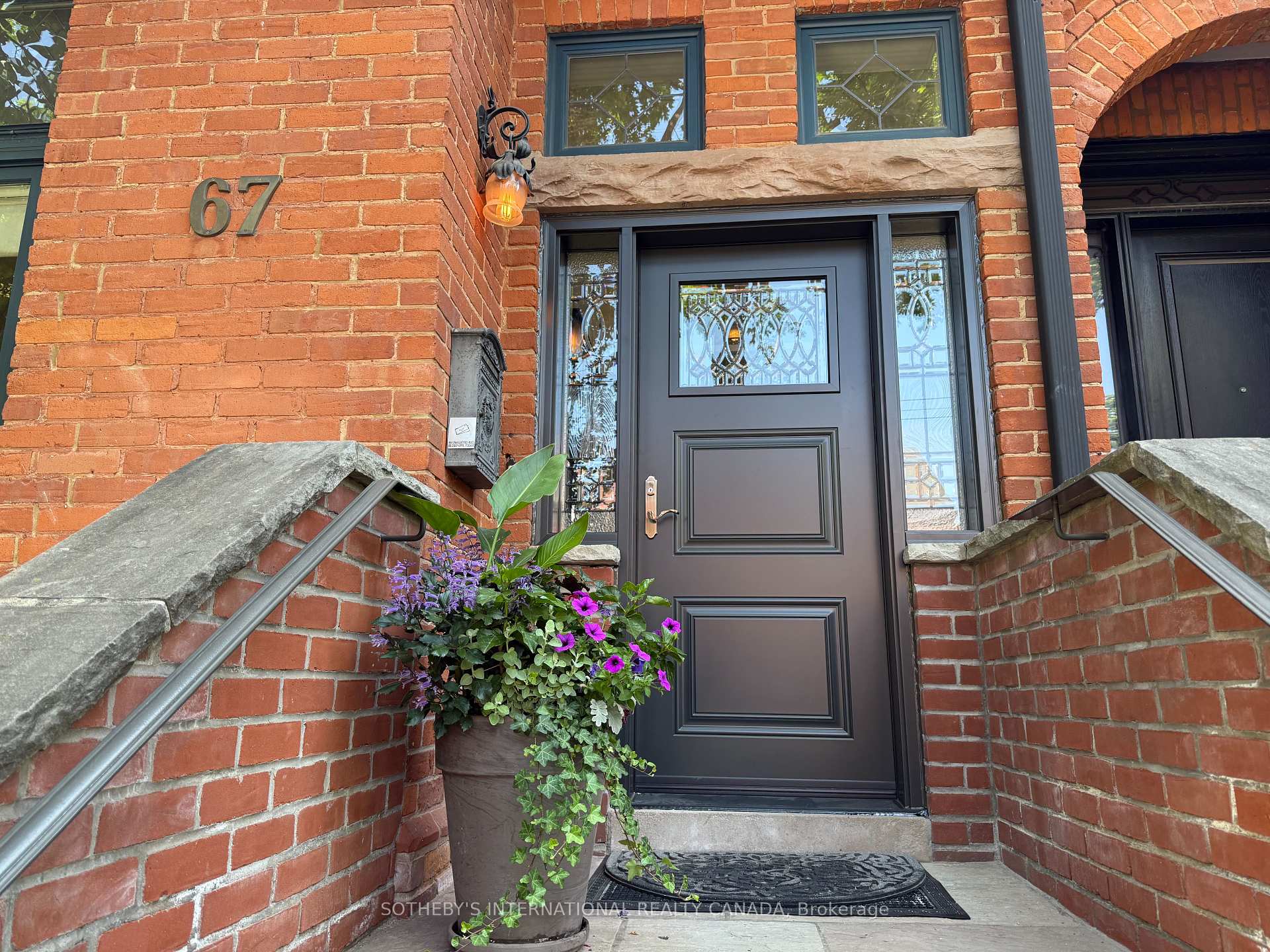 67 Madison Avenue, Toronto