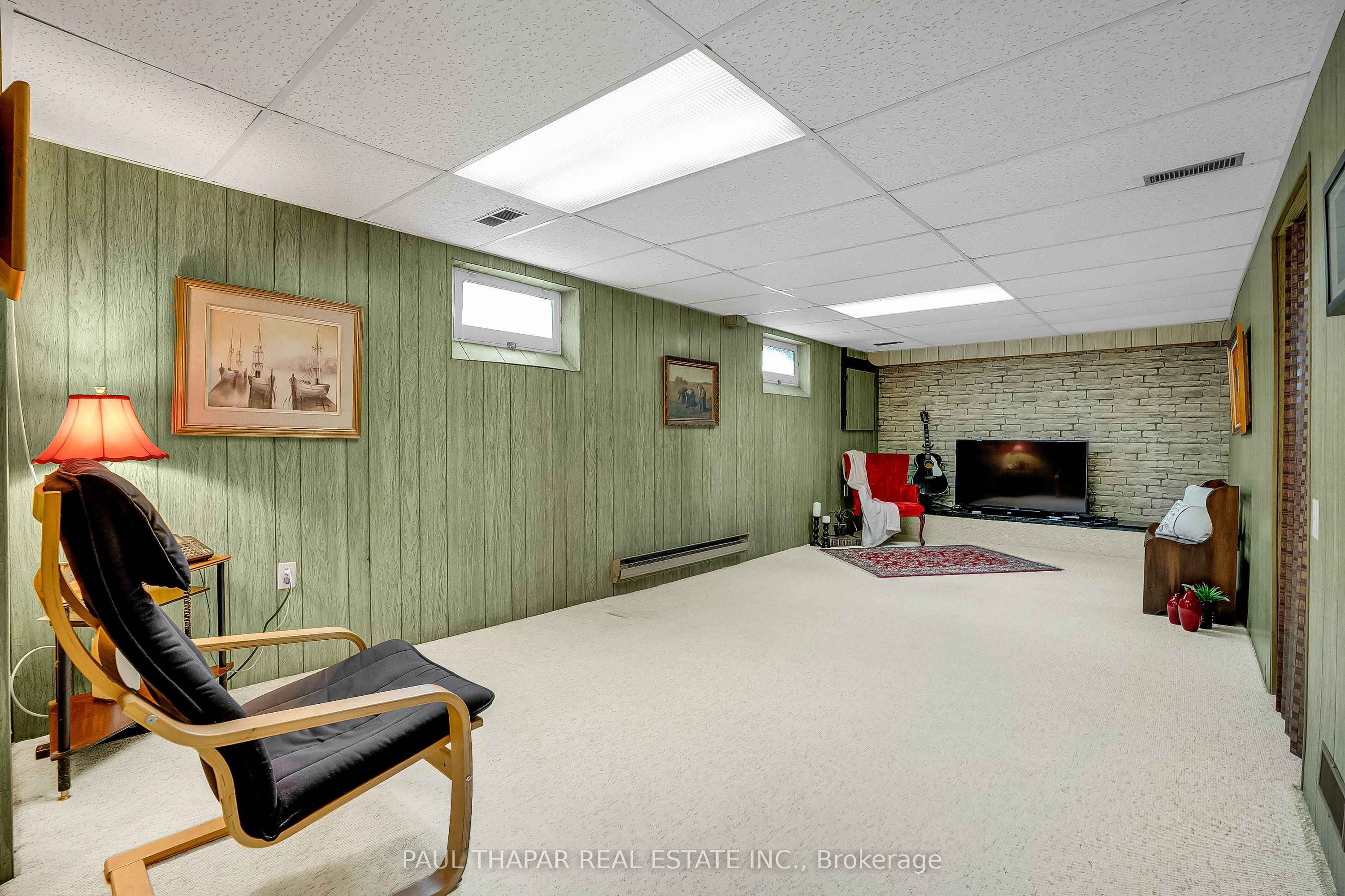 64 Grove Park Crescent