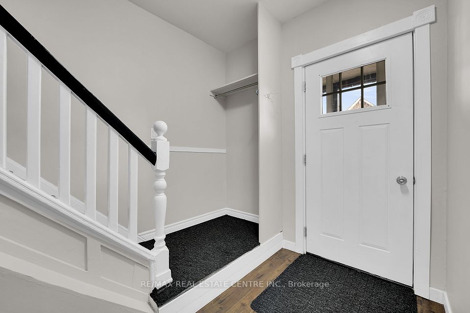 18 Keith Street, Hamilton, ON L8L 3S1