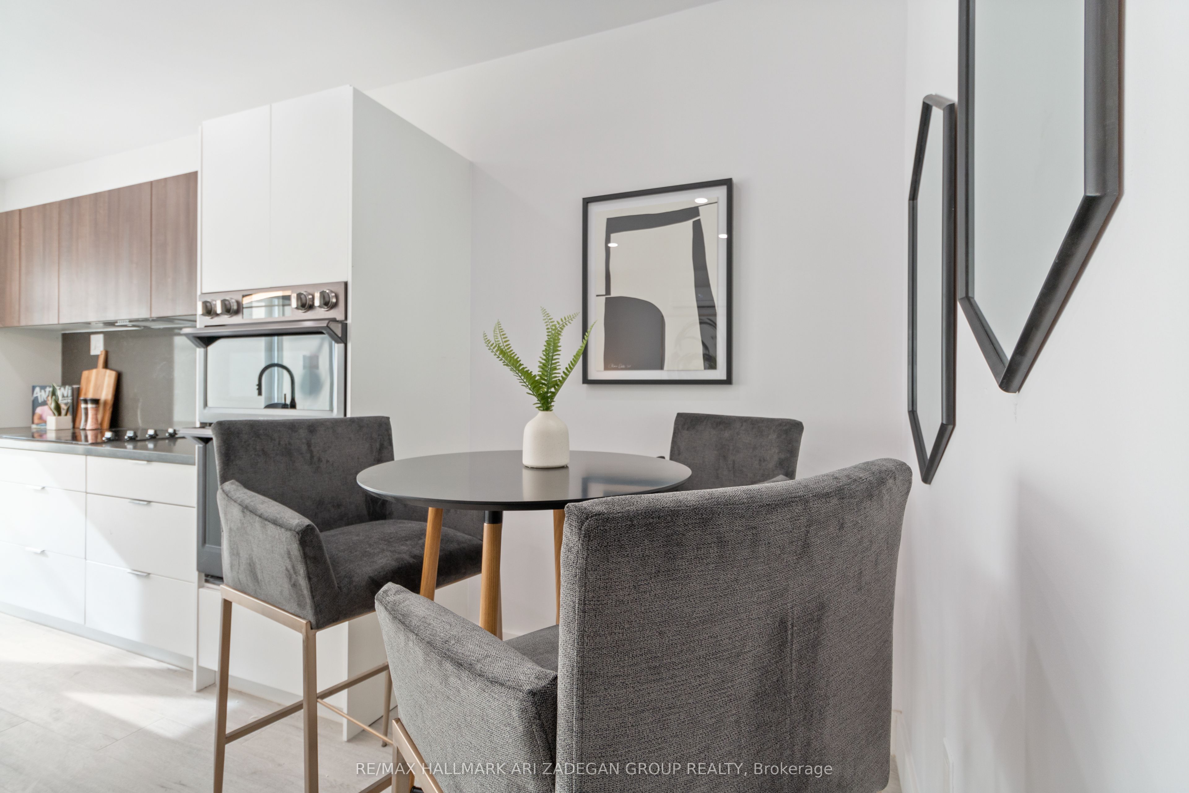 16 Minto Street, #1