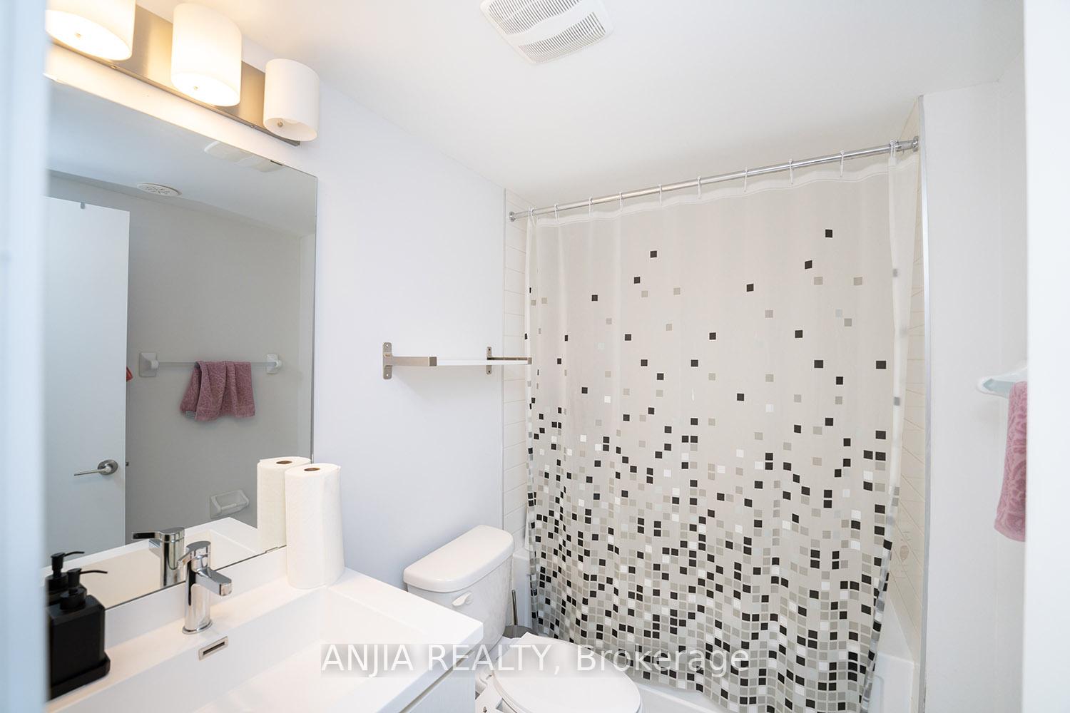 2 Bedrooms Condo at 235 Birmingham, Toronto For sale
