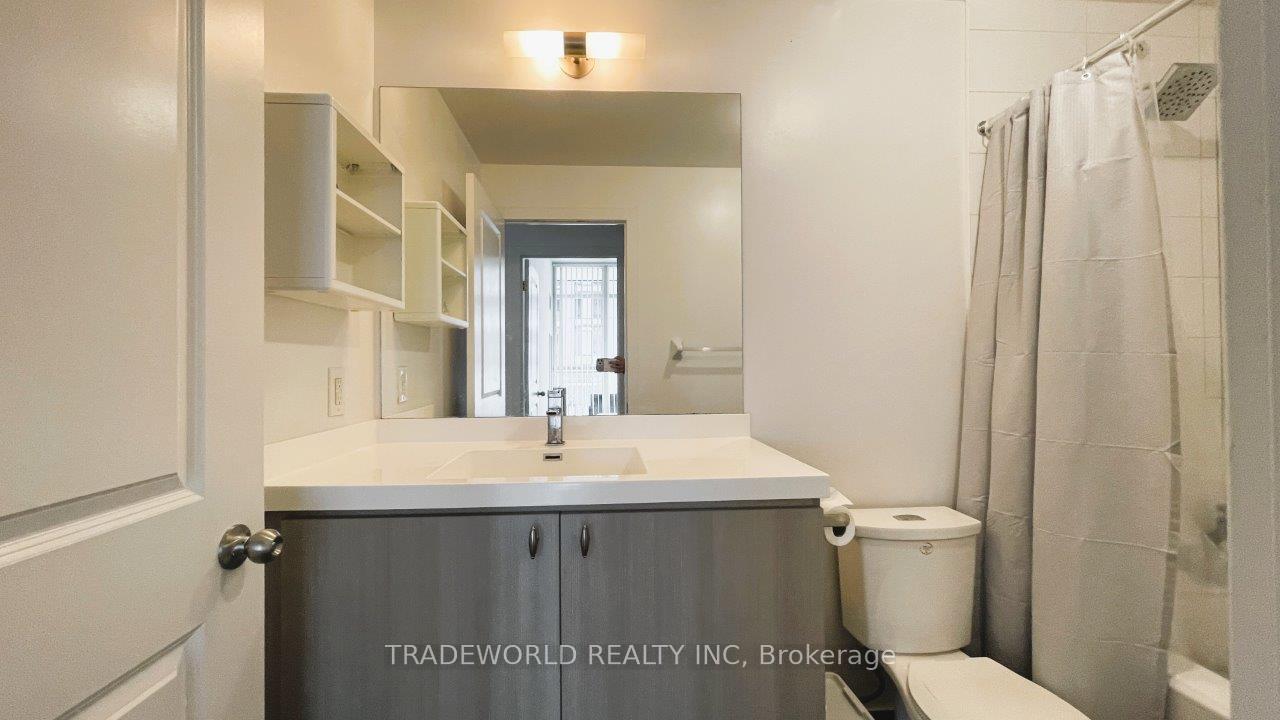 1 Bedroom Condo at 105 George, Toronto For sale