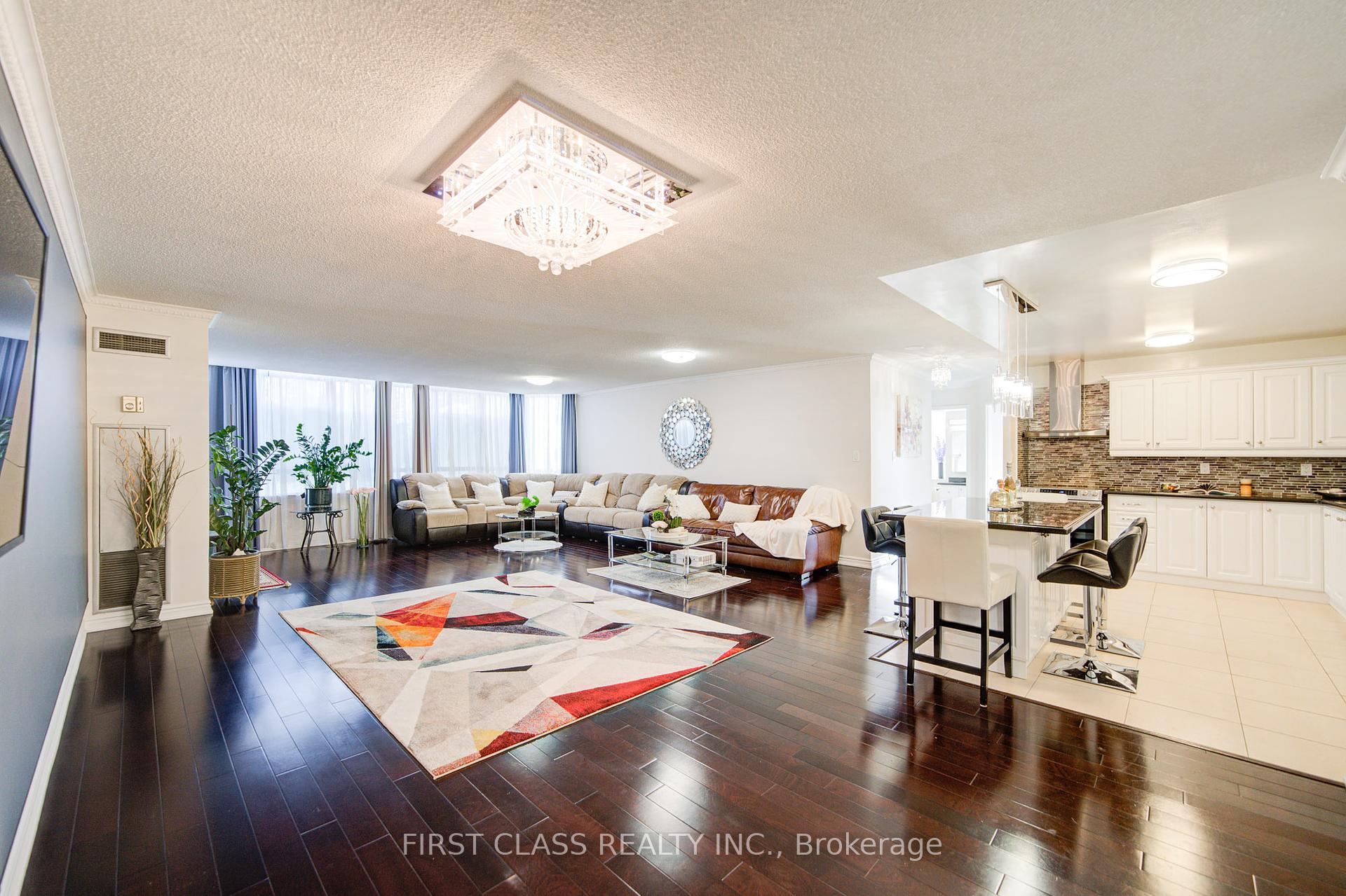 3 Bedrooms Condo at 25 Bamburgh, Toronto For sale