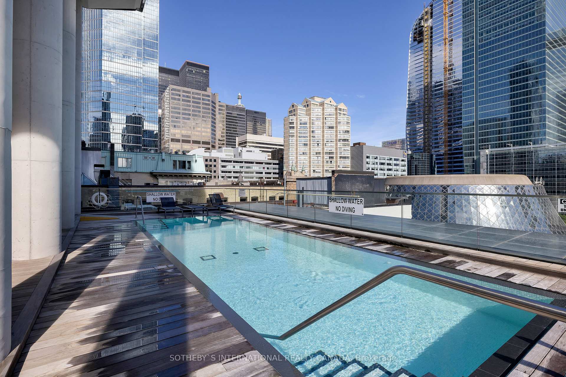 4 Bedrooms Condo at 224 King,  Toronto For sale