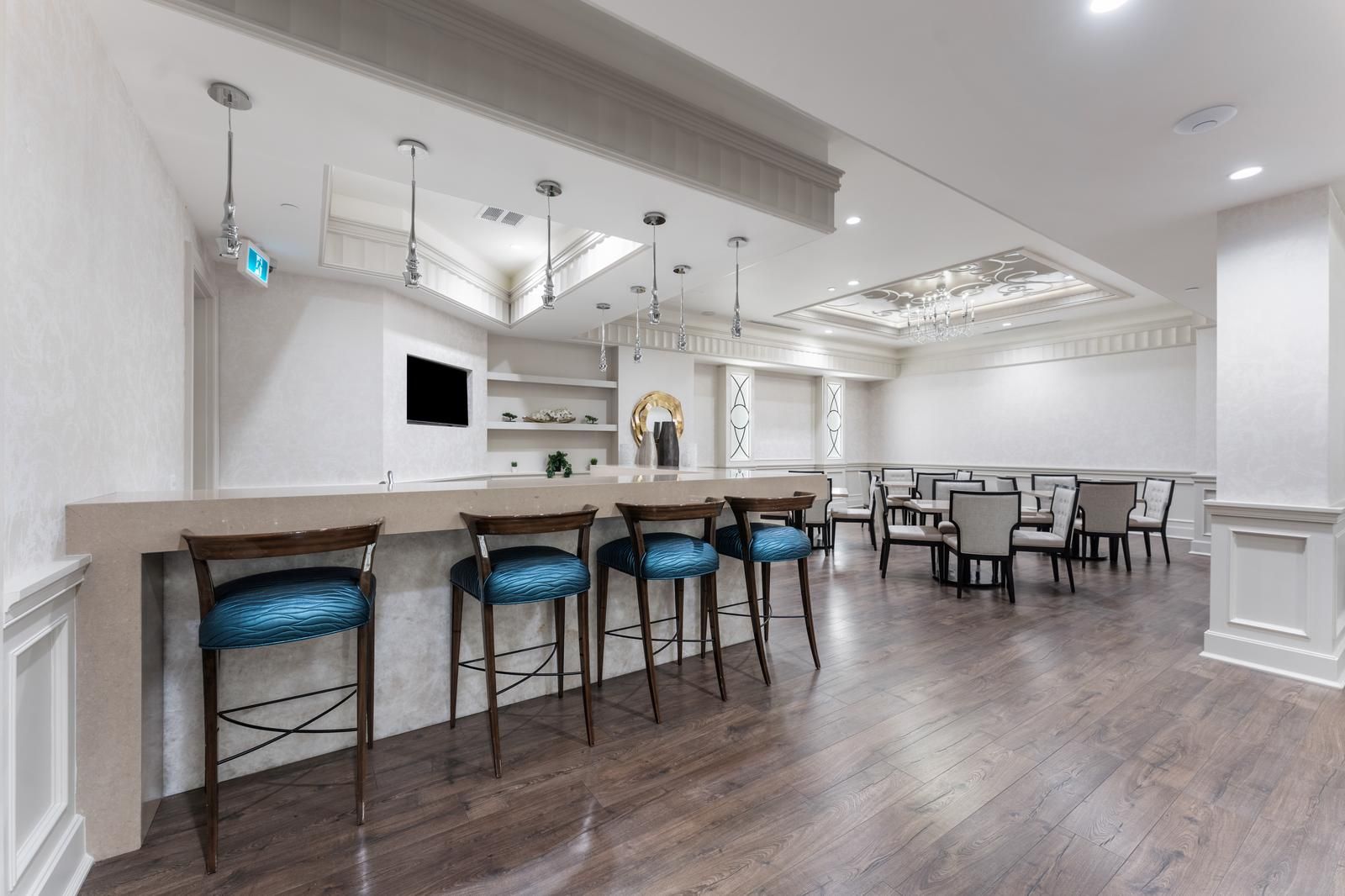 9075 Jane Street 1010