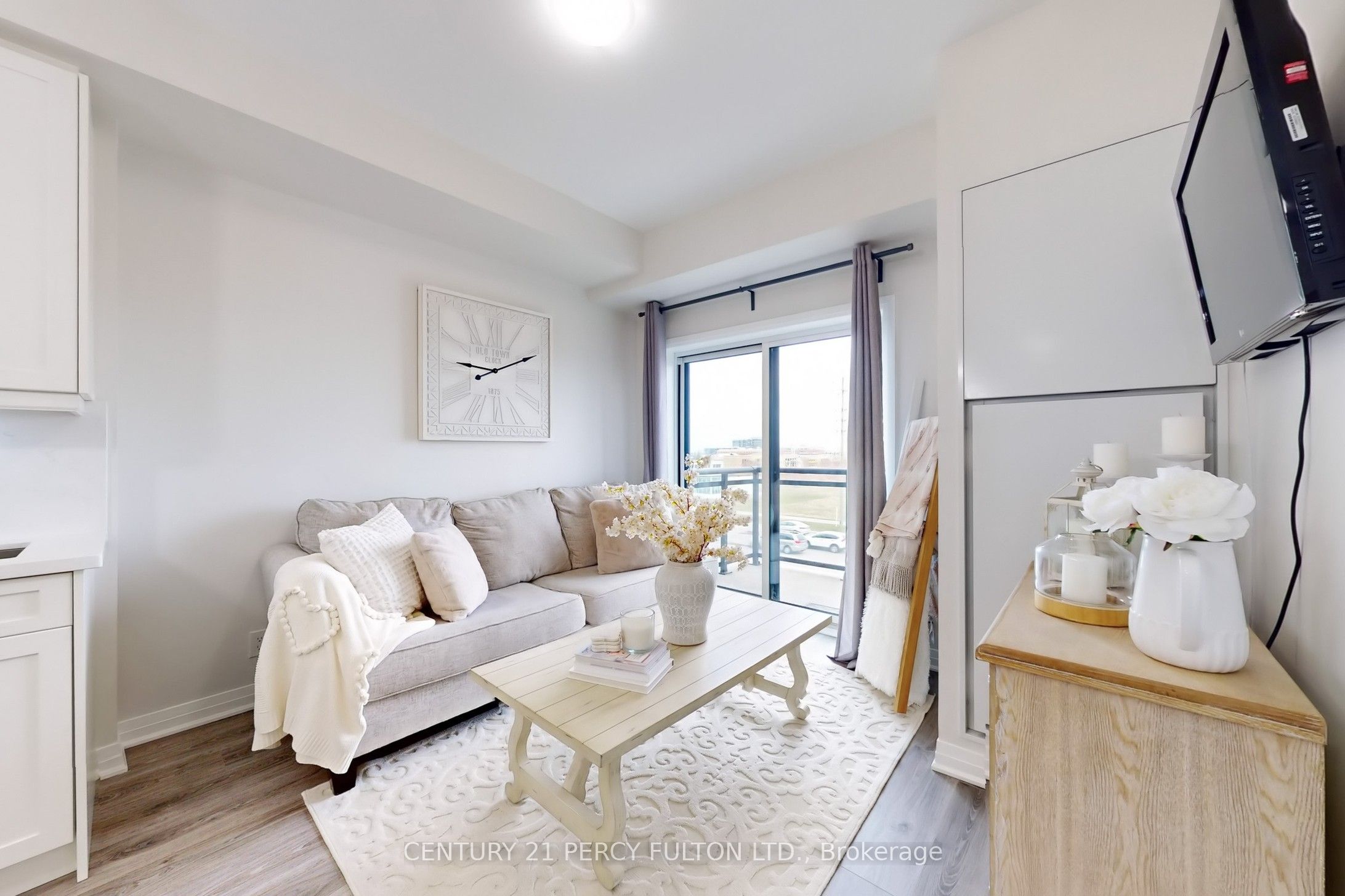 128 Grovewood Common, #320
