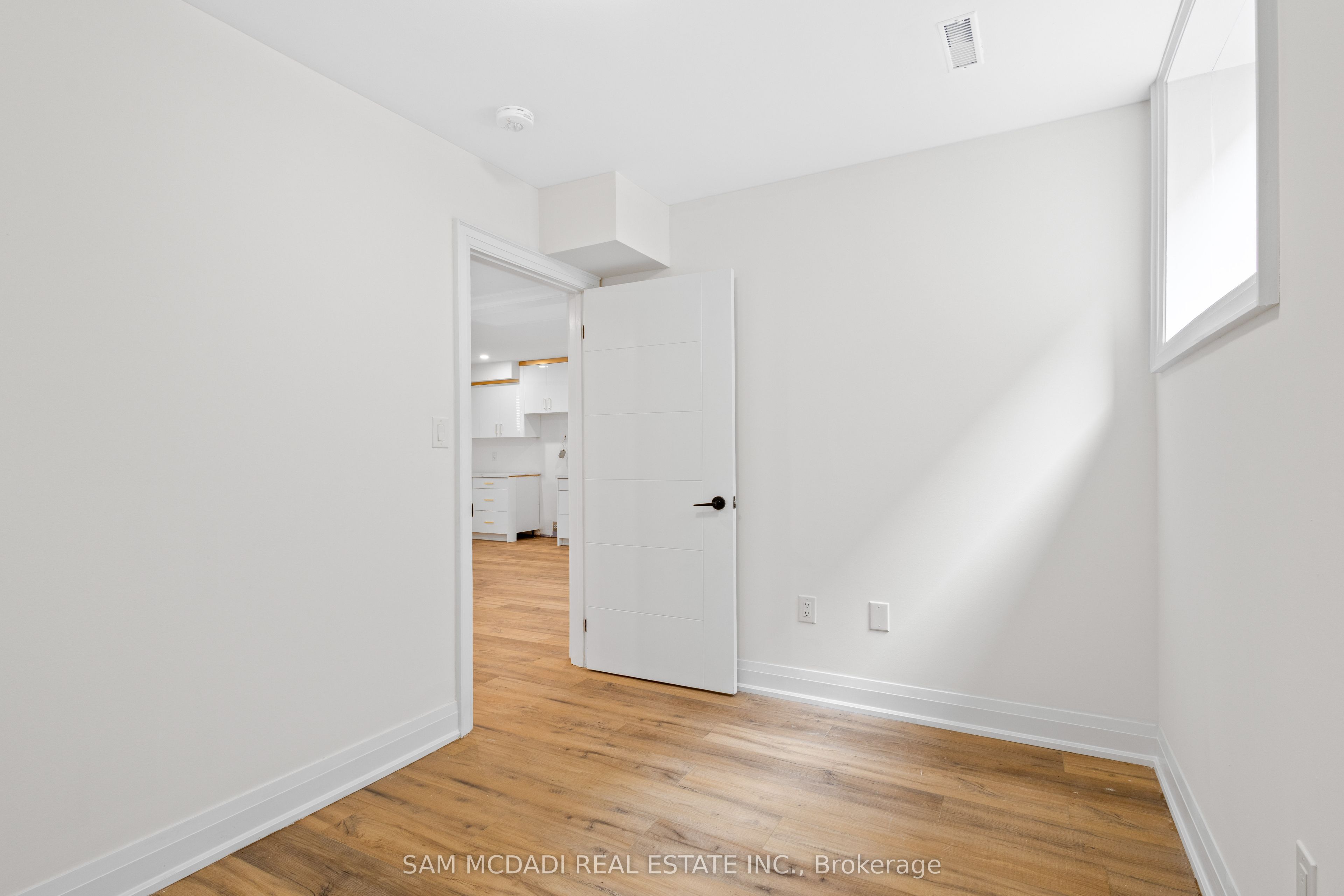 1037 Meredith Avenue