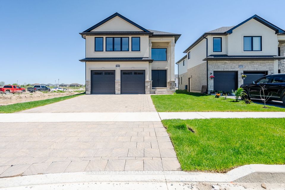 #Lower - 1901 Evans Boulevard, London South, ON N6M 0K2