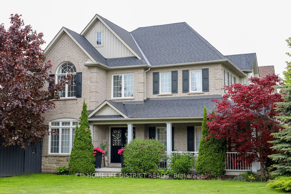 847 Greenleaf