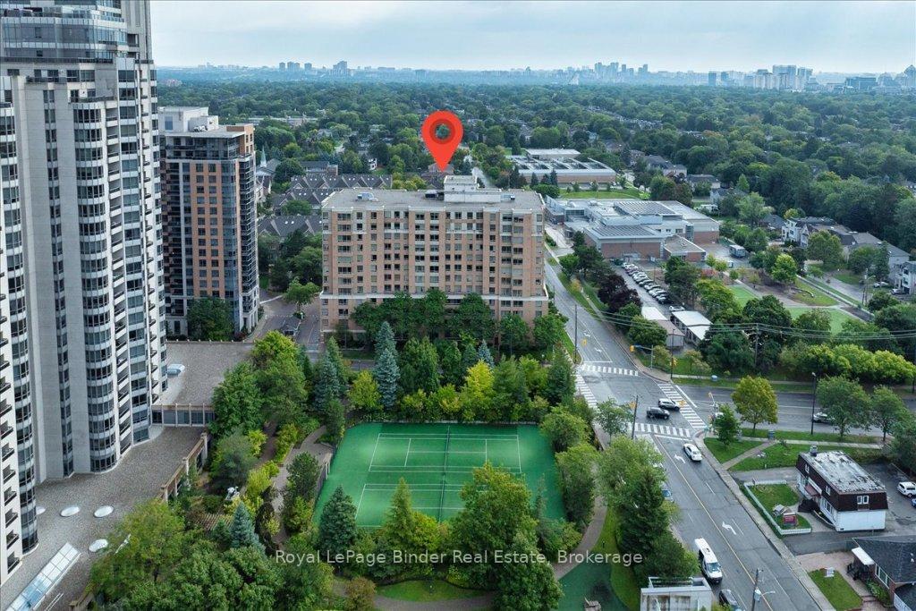 3 Bedrooms Condo at 88 Grandview,  Toronto For sale