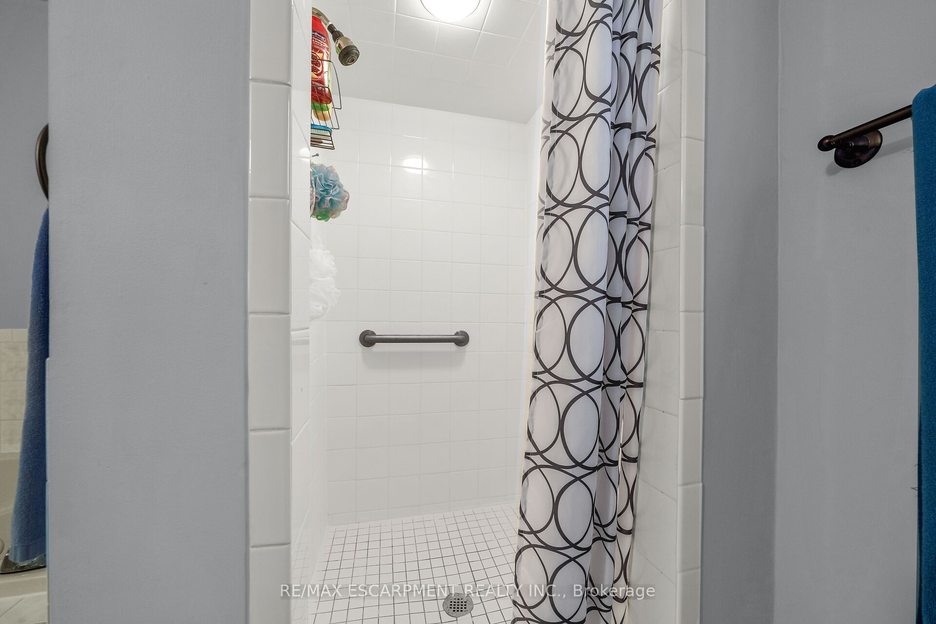 122 Fieldway Drive