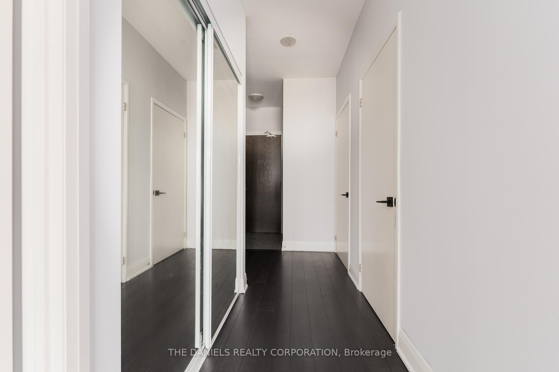 2 Bedrooms Condo at 2900 Highway 7, Vaughan For sale