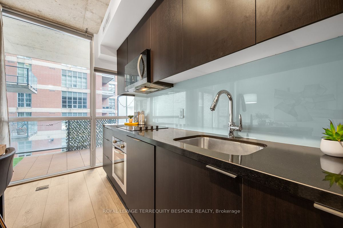 478 King Street W, #202