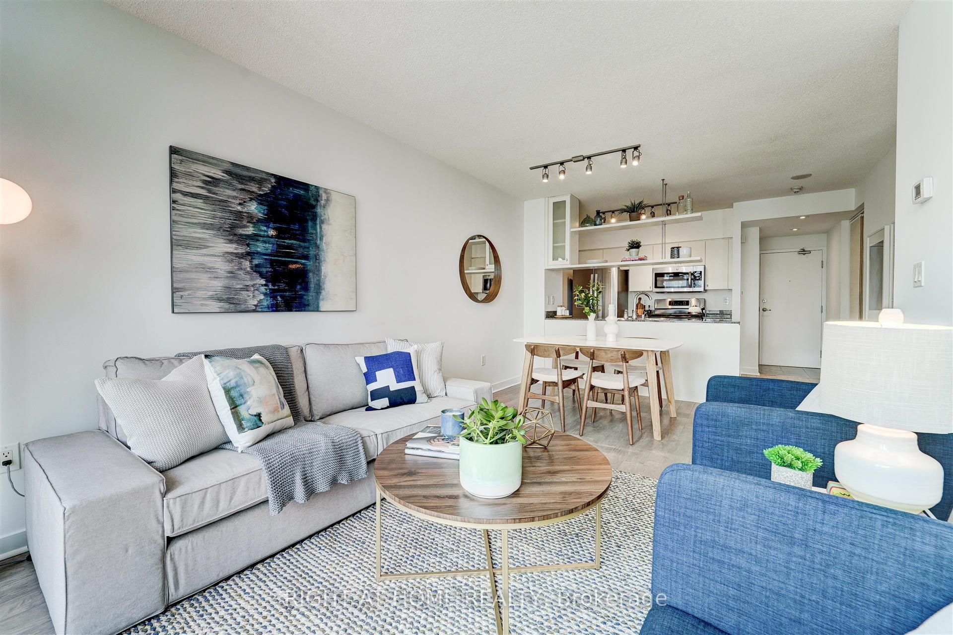 2 Bedrooms Condo at 10 Navy Wharf, Toronto For sale