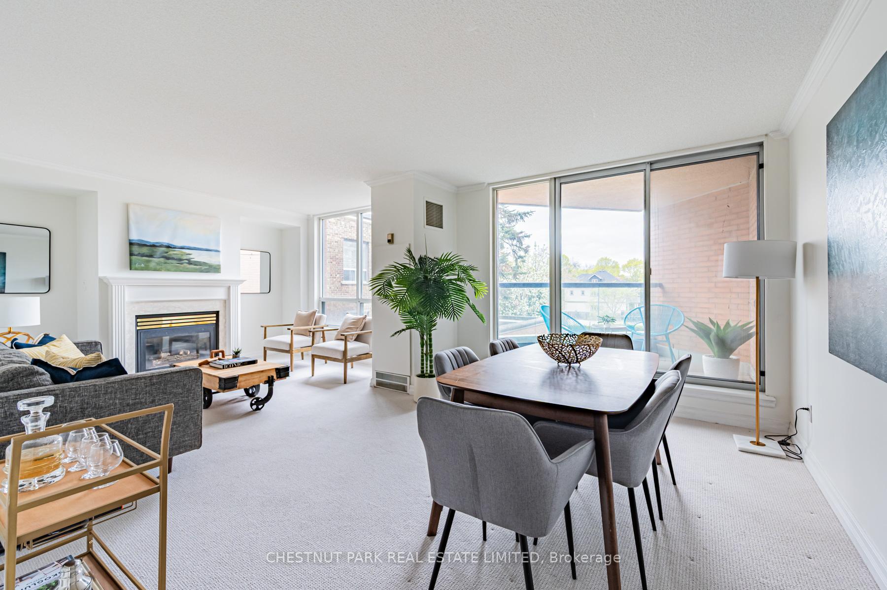 3 Bedrooms Condo at 2727 Yonge, Toronto For sale