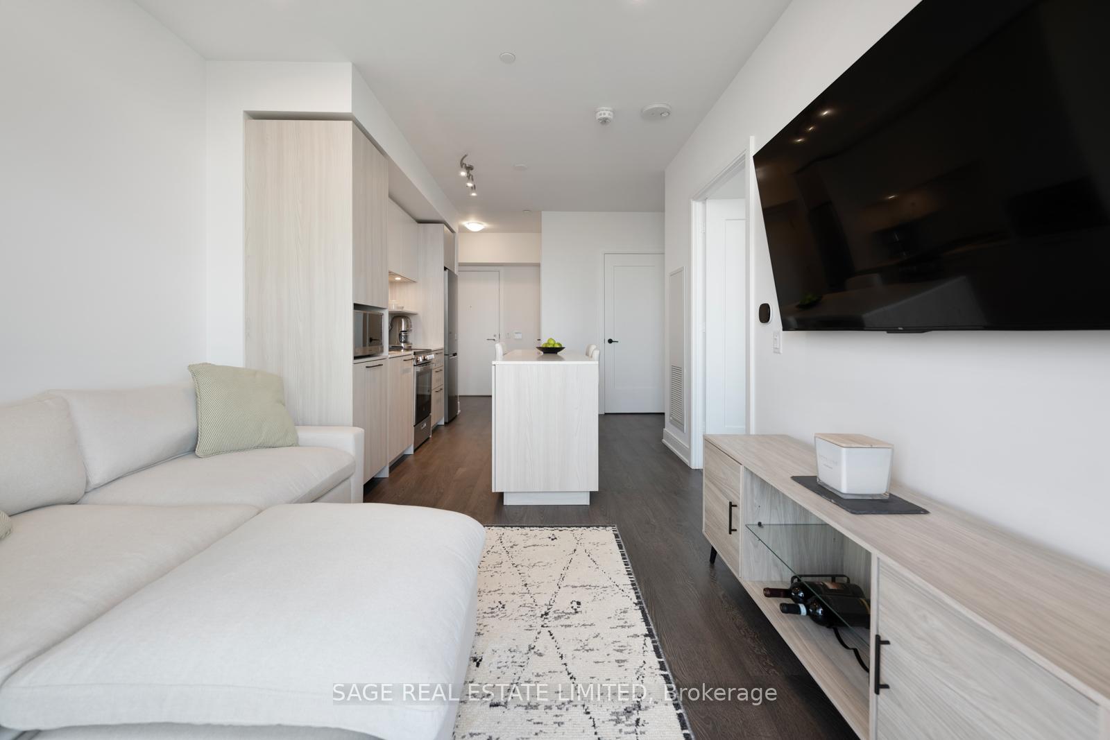 1 Bedroom Condo at 70 Annie Craig, Toronto For sale
